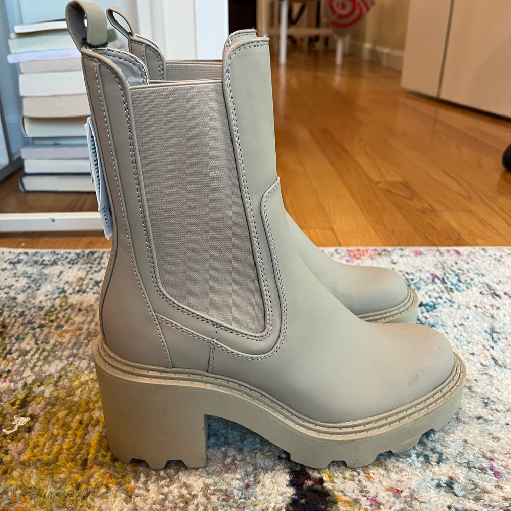 Tan platform Zara boots